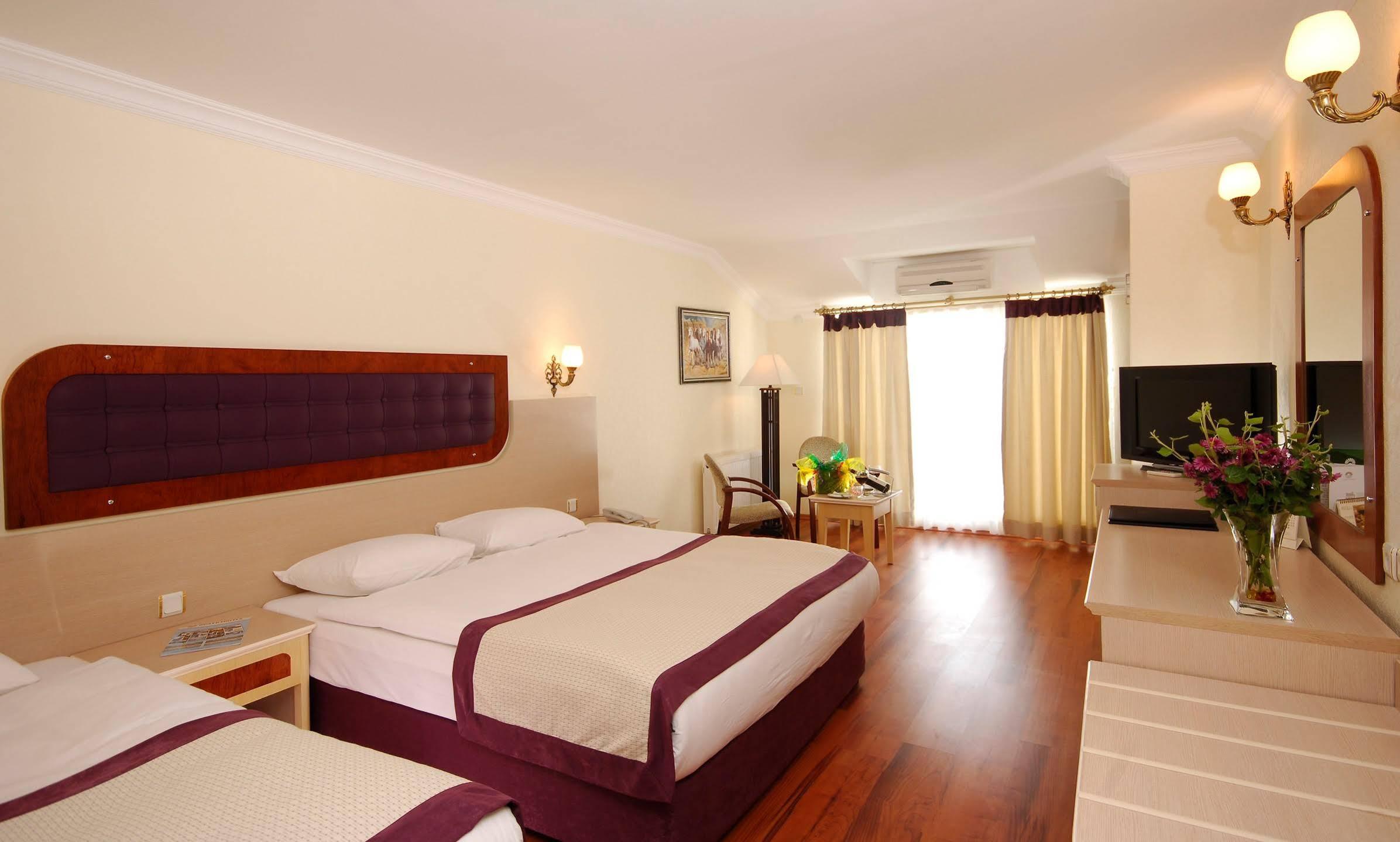Dinler Hotels Ürgüp Extérieur photo