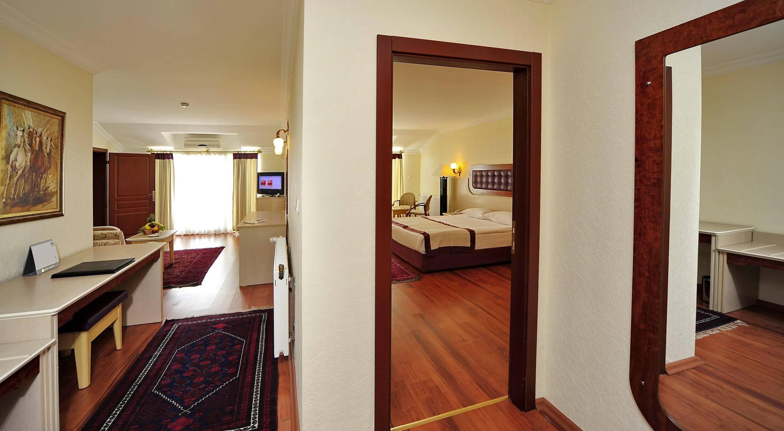 Dinler Hotels Ürgüp Extérieur photo